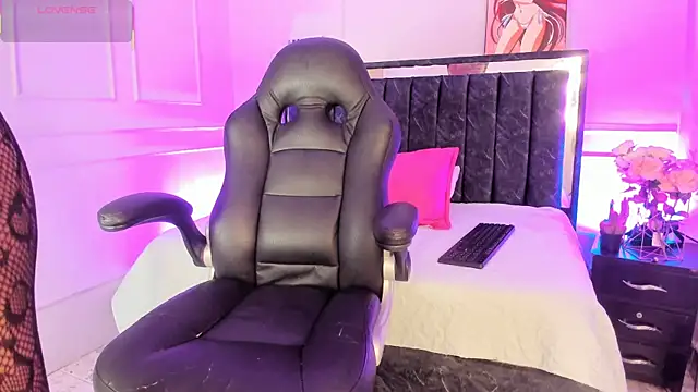 SwettRenata  online show from January 2026 12:31:01 PM