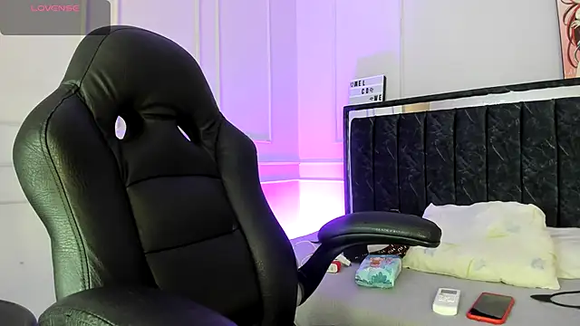 SwettRenata  online show from November 2025 11:58:01 AM