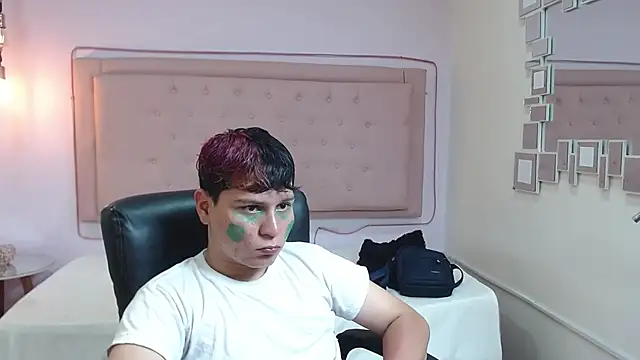 dondanys online show from September 2025 07:36:01 PM