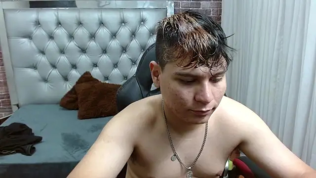 dondanys online show from October 2025 07:15:01 PM