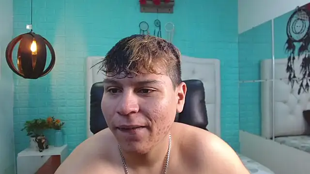 dondanys online show from October 2025 07:44:02 PM
