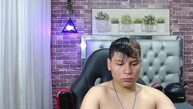 dondanys online show from October 2025 07:44:01 PM