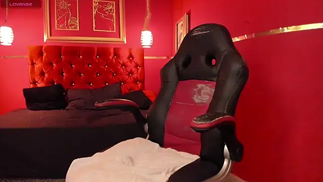 Snapshot of Anissa_Ali chatting on April 2026 12:39:01 PM Anissa Ali online show from April 2026 12:39:01 PM