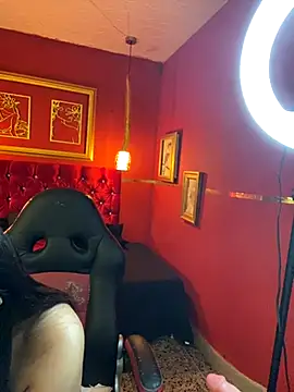 Snapshot of Anissa_Ali chatting on November 2025 09:51:02 PM Anissa Ali online show from November 2025 09:51:02 PM