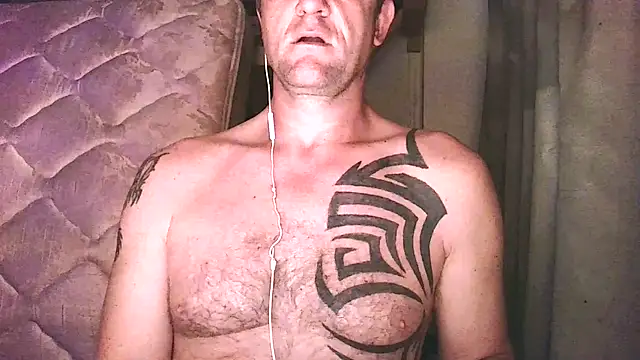 Snapshot of Yournaughty chatting on October 2025 04:24:02 AM Yournaughty online show from October 2025 04:24:02 AM