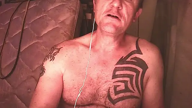 Yournaughty online show from May 2026 04:43:01 AM