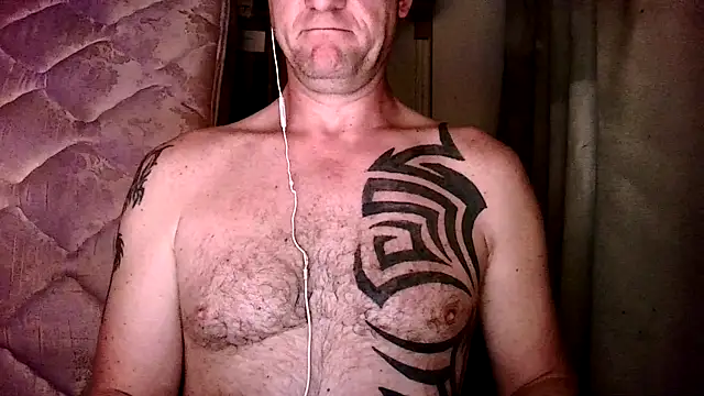 Yournaughty online show from November 2025 04:49:01 AM