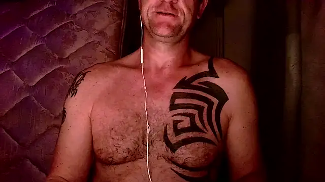 Snapshot of Yournaughty chatting on October 2025 05:20:02 AM Yournaughty online show from October 2025 05:20:02 AM