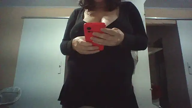 Vanessinhadappkrosa online show from June 2026 03:40:01 PM