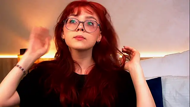 Nora  Ray online show from May 2026 07:35:01 PM