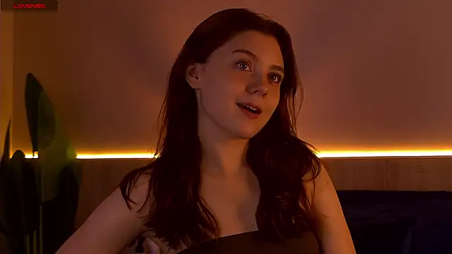 Snapshot of Nora__Ray chatting on September 2025 11:33:02 PM Nora Ray online show from September 2025 11:33:02 PM