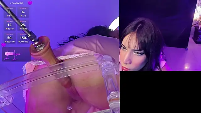 Snapshot of KittieEva chatting on October 2025 09:26:01 PM KittieEva online show from October 2025 09:26:01 PM