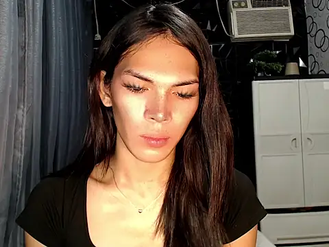 ladyhotcuming online show from June 2026 09:31:01 PM