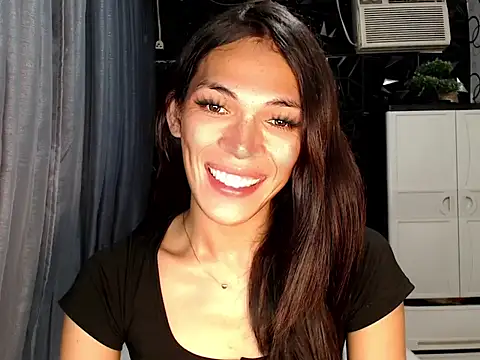 ladyhotcuming online show from June 2026 11:18:02 AM