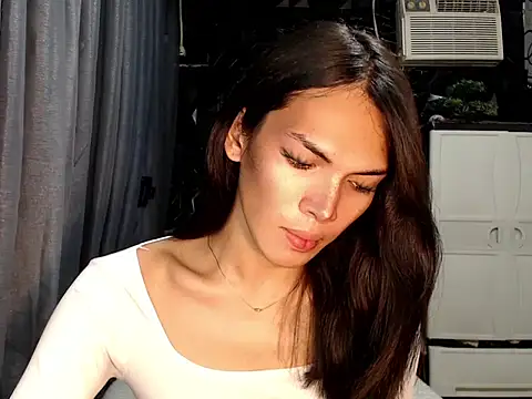 ladyhotcuming online show from July 2026 10:04:02 AM