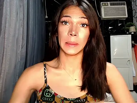 ladyhotcuming online show from June 2026 11:43:01 PM