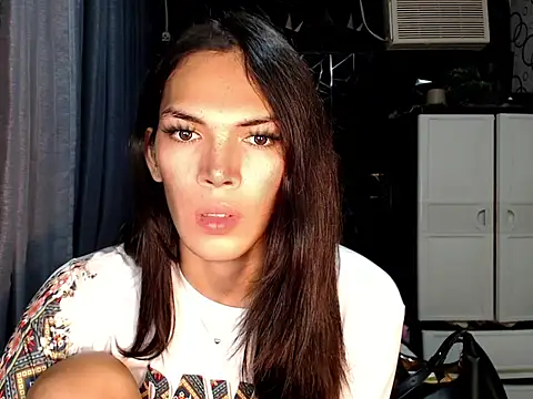ladyhotcuming online show from July 2026 04:06:02 PM