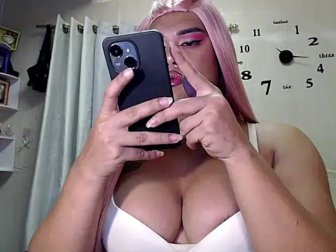 ladyhotcuming online show from March 2026 11:54:01 AM