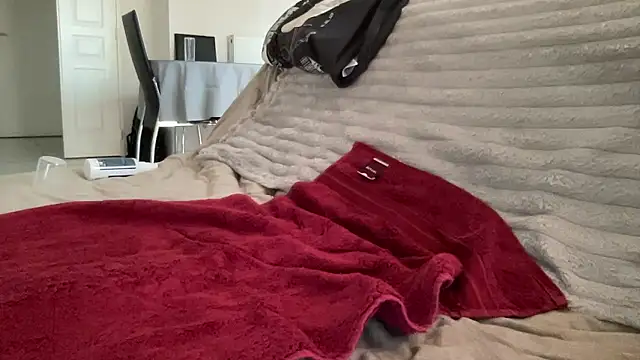 j erem  online show from November 2025 12:42:02 PM