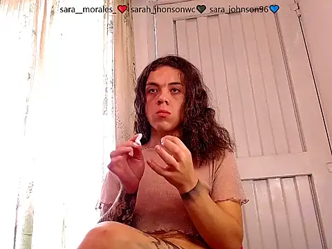 Snapshot of saara_johnson496 chatting on December 2025 01:43:02 PM saara johnson496 online show from December 2025 01:43:02 PM