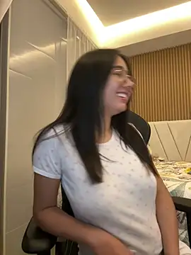 Michelle Zoe online show from March 2026 08:08:01 AM