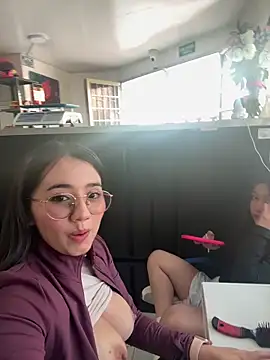 Michelle Zoe online show from November 2025 11:58:02 AM