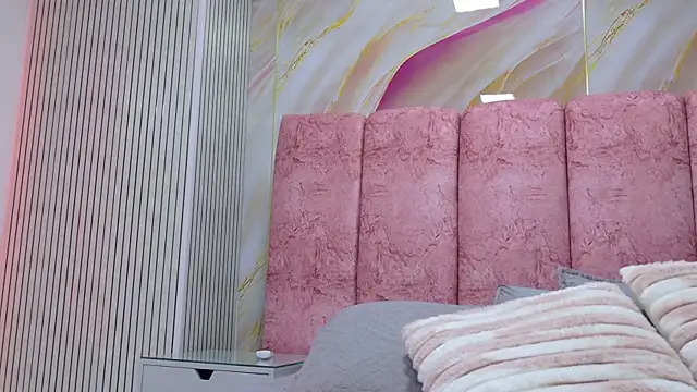 emmacurvy online show from March 2026 03:07:01 AM