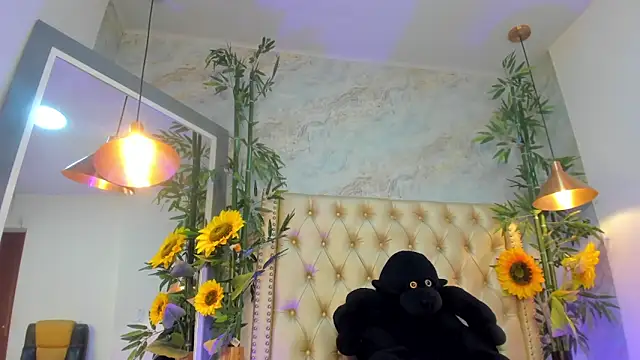 LittleeJaz online show from February 2026 01:05:02 AM