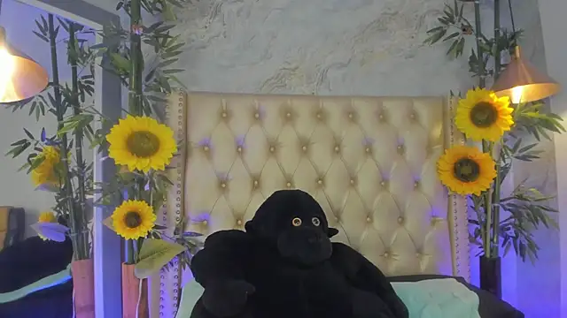 LittleeJaz online show from December 2025 04:06:02 AM