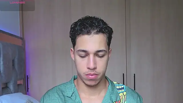 orionblaze69  online show from November 2025 08:42:01 PM