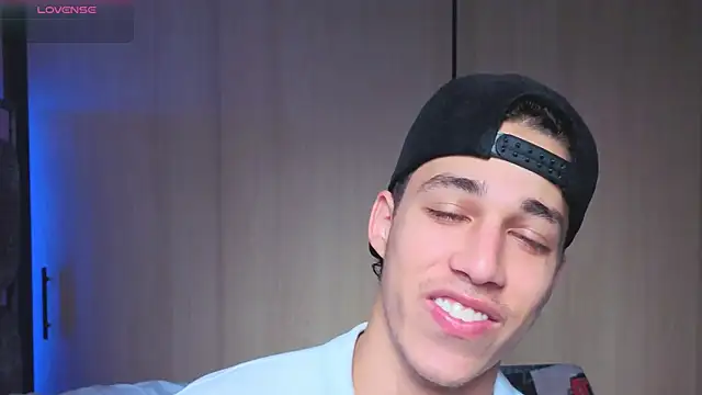 orionblaze69  online show from November 2025 08:53:02 PM