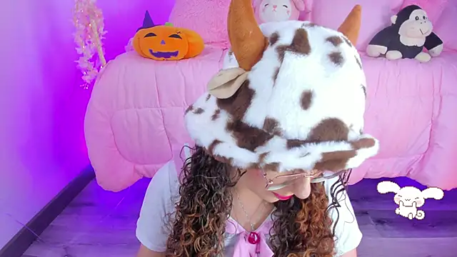 hannacutegod online show from November 2025 05:02:01 AM