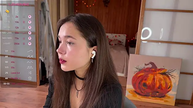 Snapshot of PlumyBun chatting on October 2025 04:22:02 AM PlumyBun online show from October 2025 04:22:02 AM