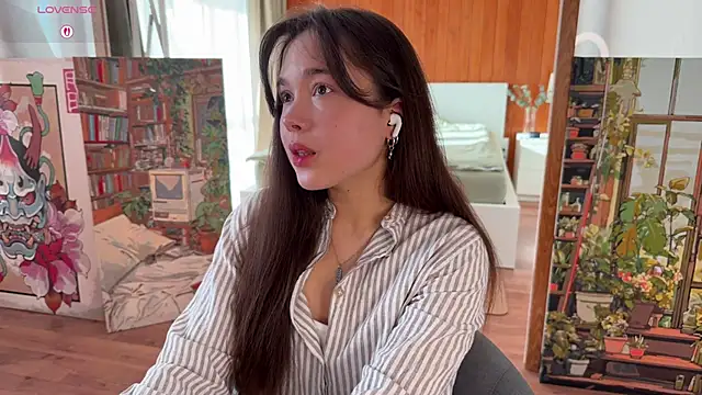 PlumyBun online show from April 2026 12:39:01 AM