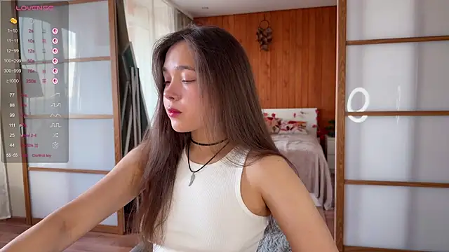 Snapshot of PlumyBun chatting on November 2025 04:17:02 AM PlumyBun online show from November 2025 04:17:02 AM