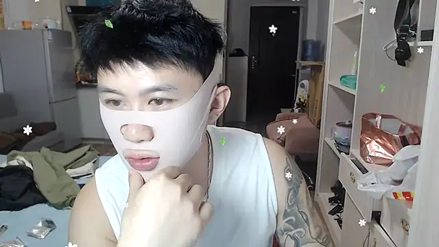 Snapshot of Azyrrgg chatting on October 2025 02:31:02 PM Azyrrgg online show from October 2025 02:31:02 PM