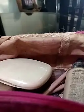 Snapshot of Fernanda30 chatting on November 2025 11:57:01 AM Fernanda30 online show from November 2025 11:57:01 AM