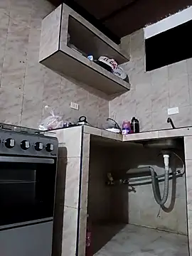 Snapshot of Fernanda30 chatting on December 2025 02:49:02 PM Fernanda30 online show from December 2025 02:49:02 PM