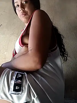 Snapshot of Fernanda30 chatting on December 2025 02:44:02 PM Fernanda30 online show from December 2025 02:44:02 PM