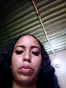 Snapshot of Fernanda30 chatting on November 2025 05:50:01 PM Fernanda30 online show from November 2025 05:50:01 PM