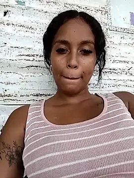 Snapshot of Fernanda30 chatting on September 2025 04:40:02 PM Fernanda30 online show from September 2025 04:40:02 PM
