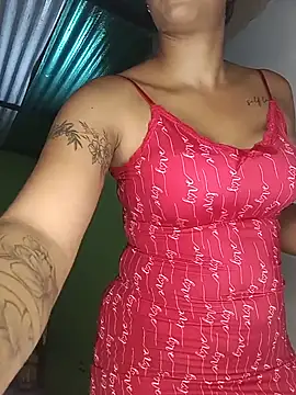 Fernanda30 online show from May 2026 10:48:02 PM