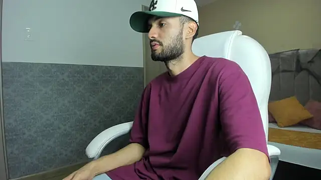 Snapshot of Ryan_Jackson_ chatting on October 2025 11:19:02 PM Ryan Jackson  online show from October 2025 11:19:02 PM