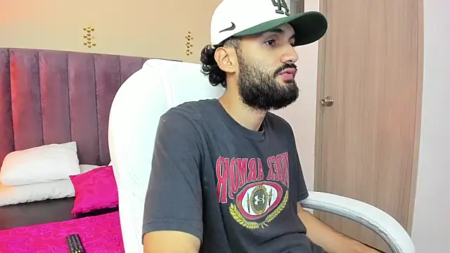 Snapshot of Ryan_Jackson_ chatting on September 2025 11:49:01 PM Ryan Jackson  online show from September 2025 11:49:01 PM