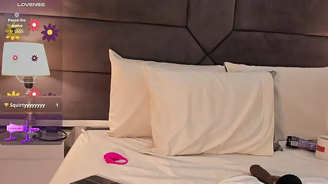 franceska milf online show from September 2025 08:20:02 AM