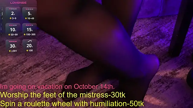 Snapshot of EmiliyaRoude chatting on October 2025 12:51:02 PM EmiliyaRoude online show from October 2025 12:51:02 PM
