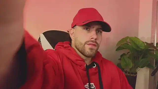 Ades Lowe online show from December 2025 10:28:02 AM