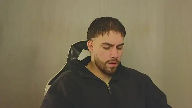 Ades Lowe online show from October 2025 11:32:01 AM