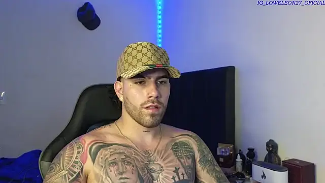 Ades Lowe online show from January 2026 10:02:02 PM