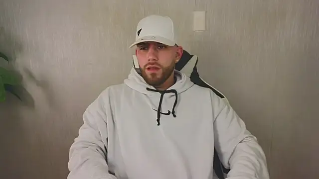 Ades Lowe online show from November 2025 12:21:02 PM